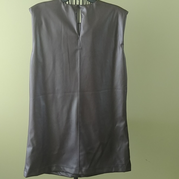 NWT "RD style" dress, size "L" 100% Polyurethine - Picture 5 of 12